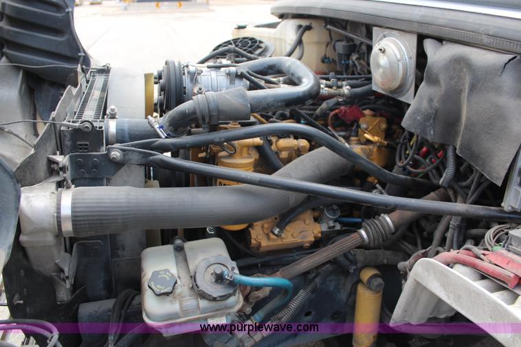 image for item I5988 2005 Freightliner Business Class M2 ambulance