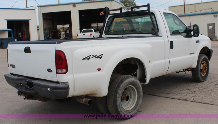 image for item I5989 2003 Ford F350 Super Duty XL pickup truck
