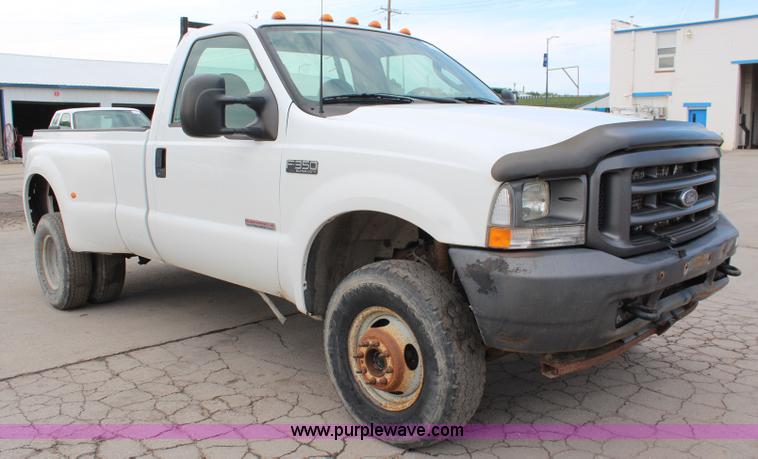 image for item I5989 2003 Ford F350 Super Duty XL pickup truck