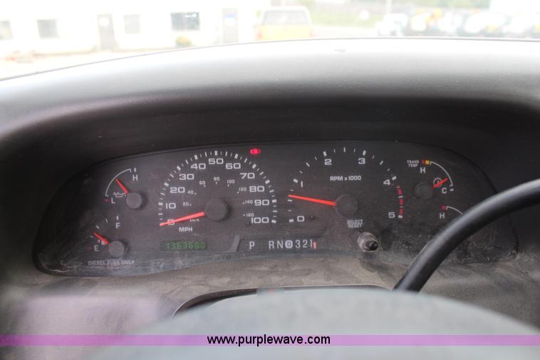 image for item I5989 2003 Ford F350 Super Duty XL pickup truck