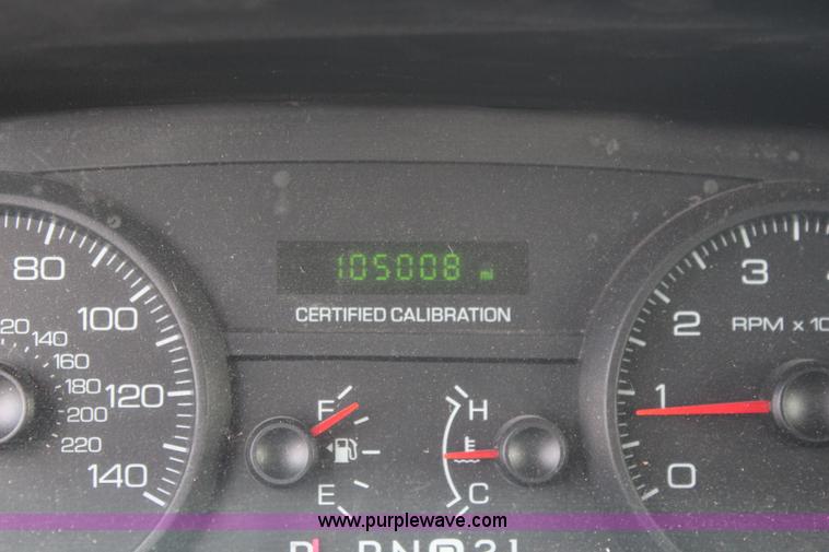 image for item I5996 2011 Ford Crown Victoria Police Interceptor