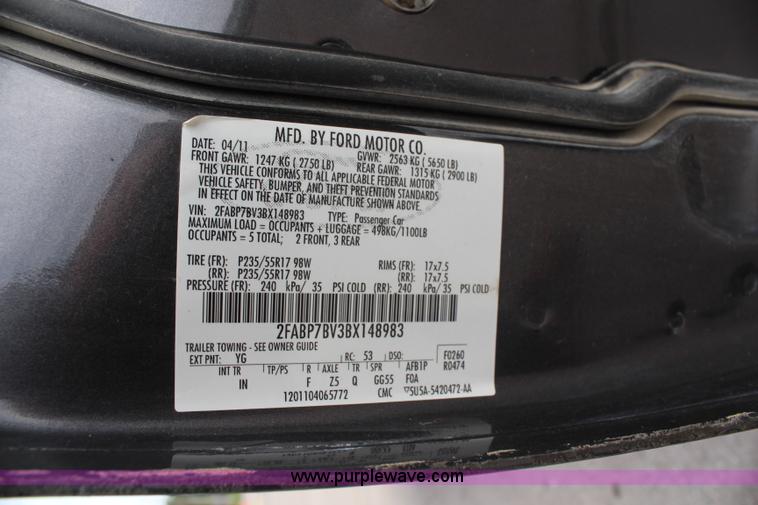 image for item I5996 2011 Ford Crown Victoria Police Interceptor