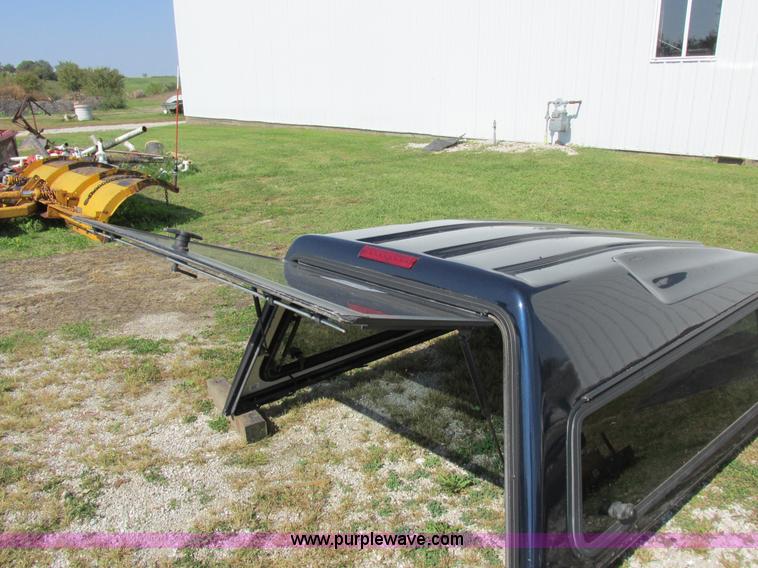 image for item I8930 Truck topper