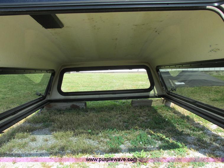 image for item I8930 Truck topper