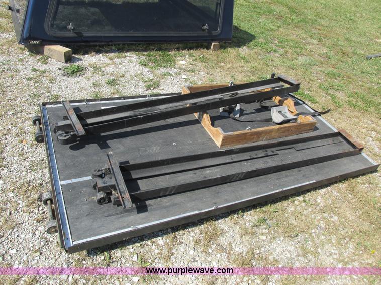 image for item I8932 Truck bed utility tray