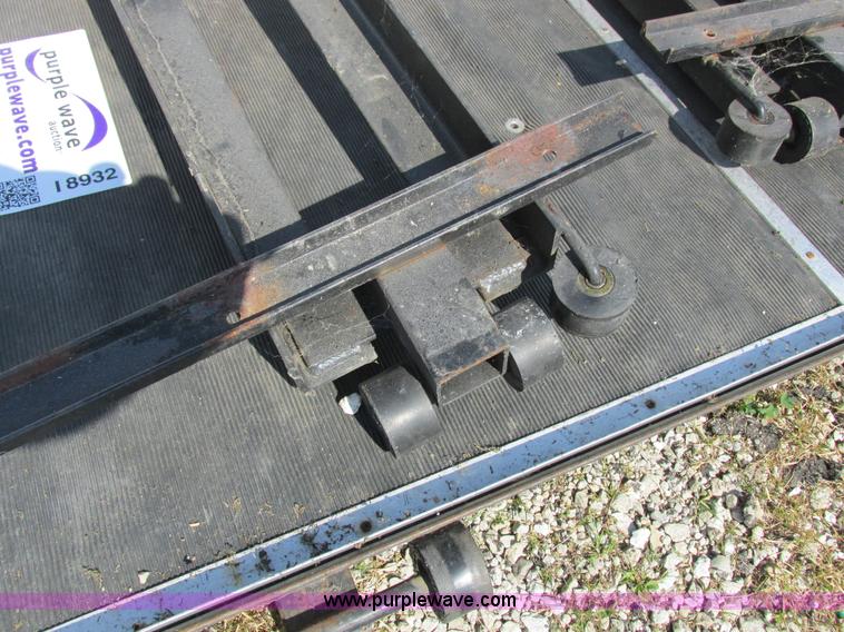 image for item I8932 Truck bed utility tray