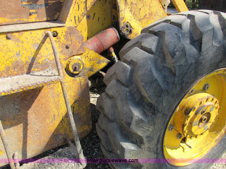 image for item I8934 BLH 50 wheel loader