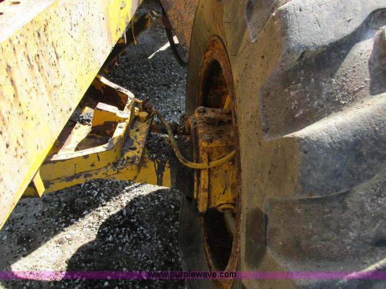 image for item I8934 BLH 50 wheel loader