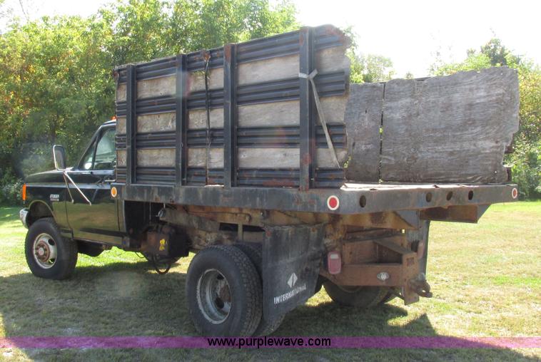 image for item I8936 1988 Ford F350 dump flatbed truck