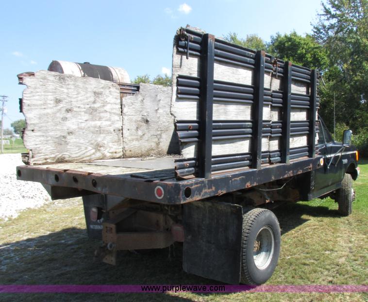 image for item I8936 1988 Ford F350 dump flatbed truck