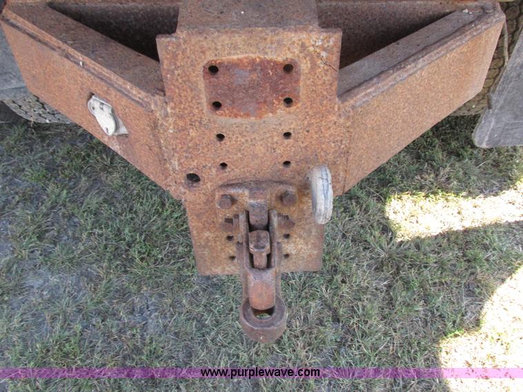 image for item I8936 1988 Ford F350 dump flatbed truck