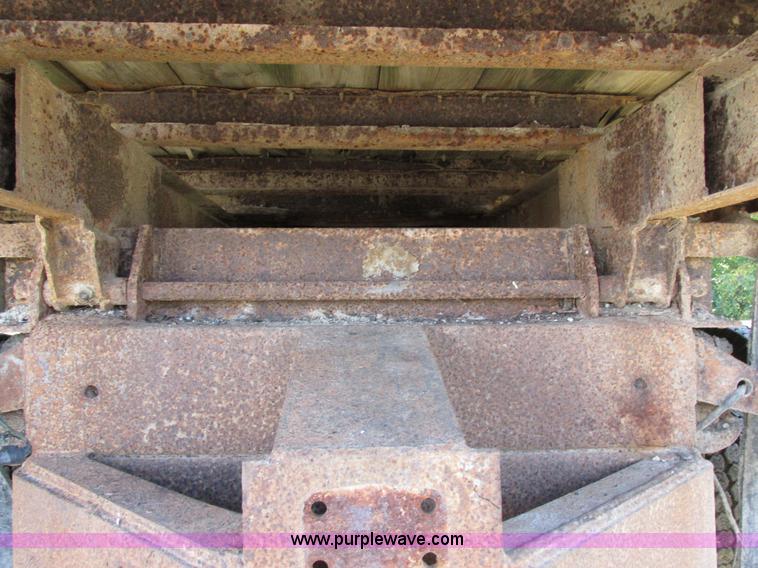 image for item I8936 1988 Ford F350 dump flatbed truck