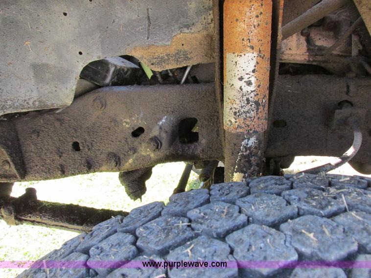 image for item I8936 1988 Ford F350 dump flatbed truck