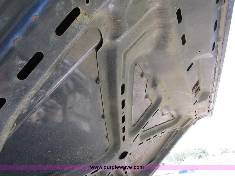 image for item I8936 1988 Ford F350 dump flatbed truck