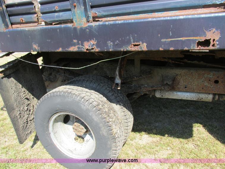 image for item I8936 1988 Ford F350 dump flatbed truck