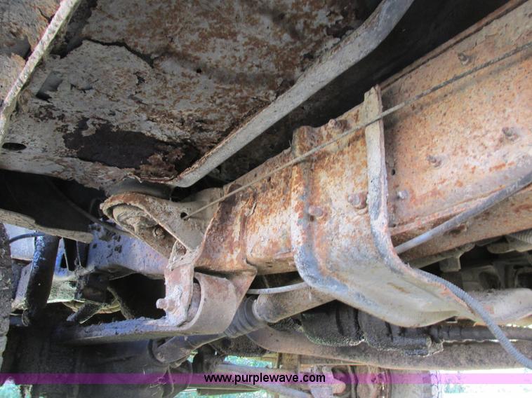 image for item I8936 1988 Ford F350 dump flatbed truck