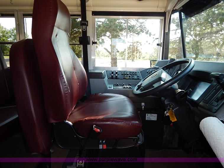 image for item J3003 2009 Blue Bird Vision school bus