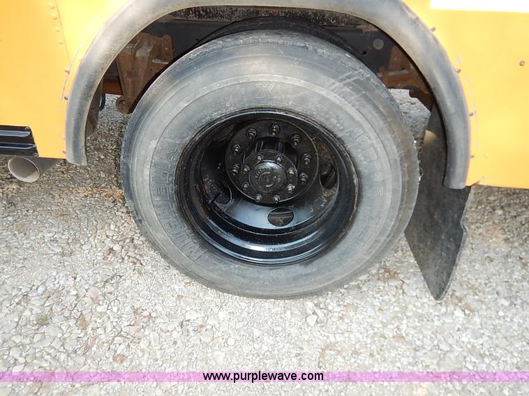 image for item J3003 2009 Blue Bird Vision school bus