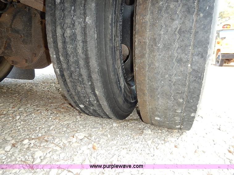 image for item J3003 2009 Blue Bird Vision school bus