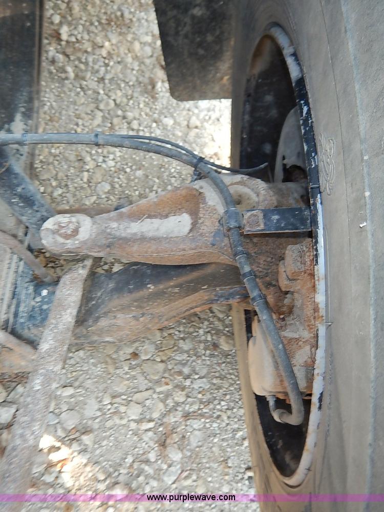 image for item J3003 2009 Blue Bird Vision school bus