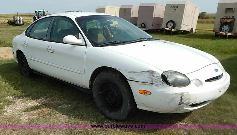 image for item J3011 1997 Ford Taurus GL