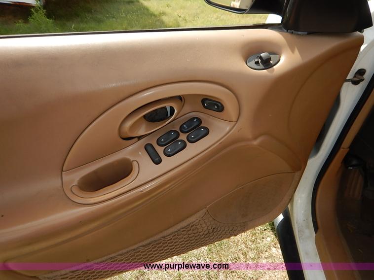 image for item J3011 1997 Ford Taurus GL