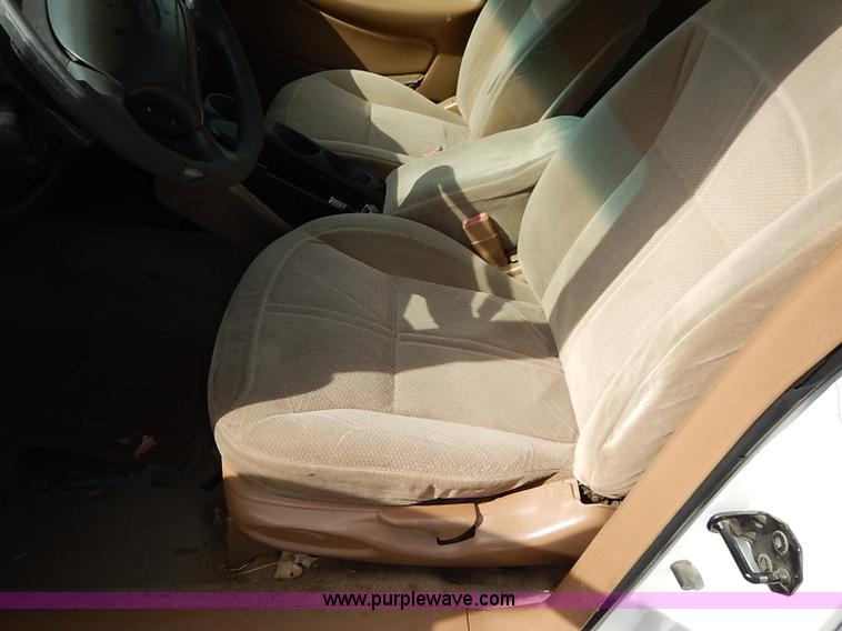 image for item J3011 1997 Ford Taurus GL