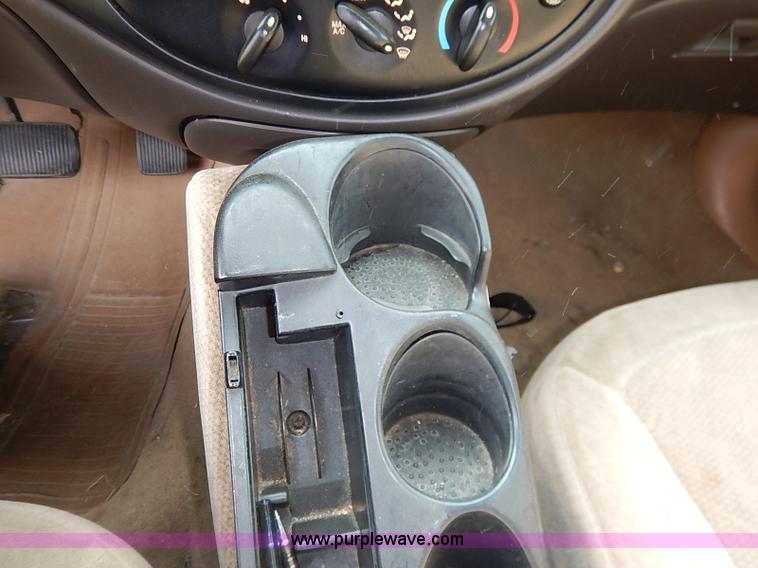 image for item J3011 1997 Ford Taurus GL