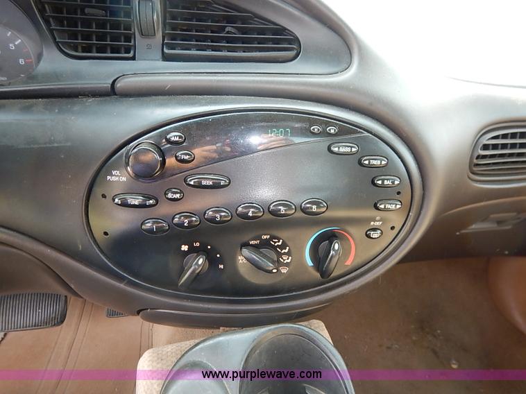 image for item J3011 1997 Ford Taurus GL