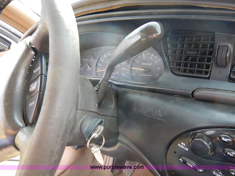 image for item J3011 1997 Ford Taurus GL