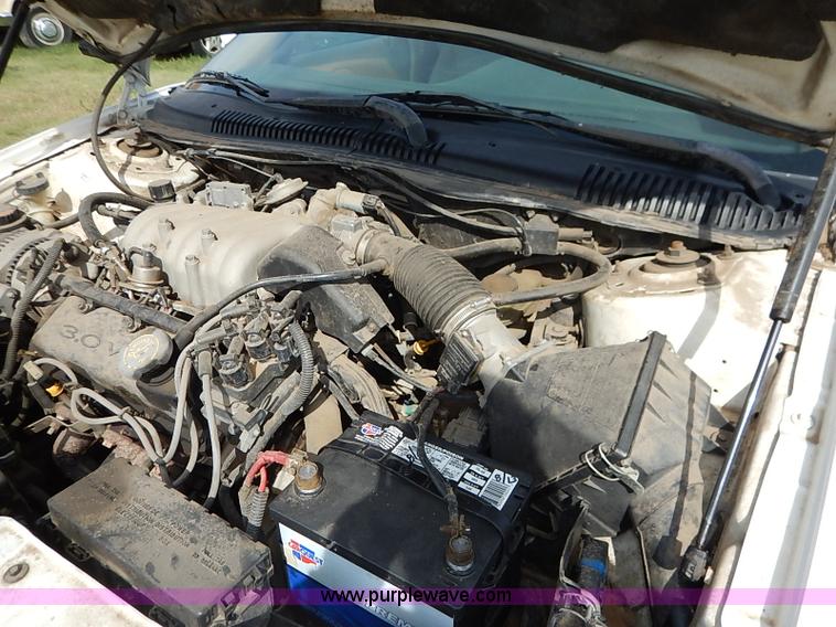 image for item J3011 1997 Ford Taurus GL