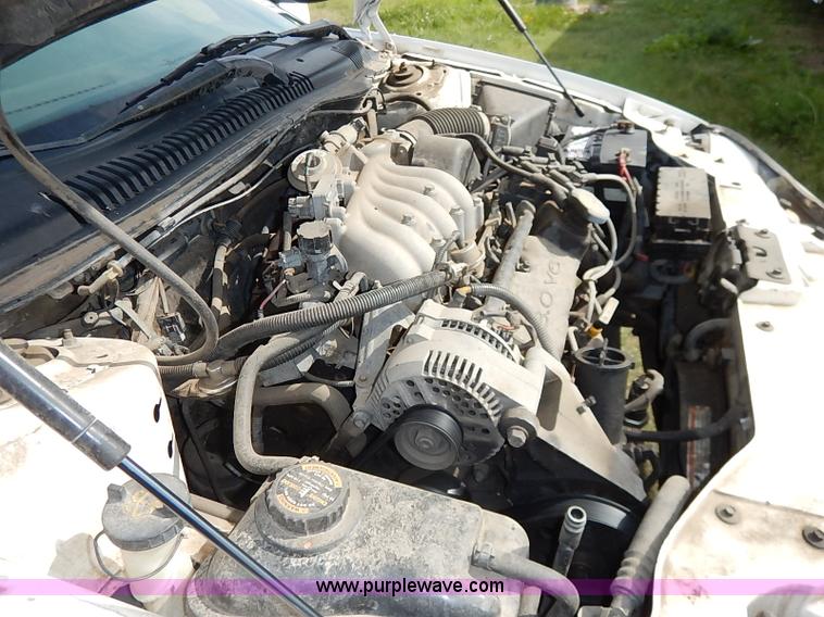 image for item J3011 1997 Ford Taurus GL