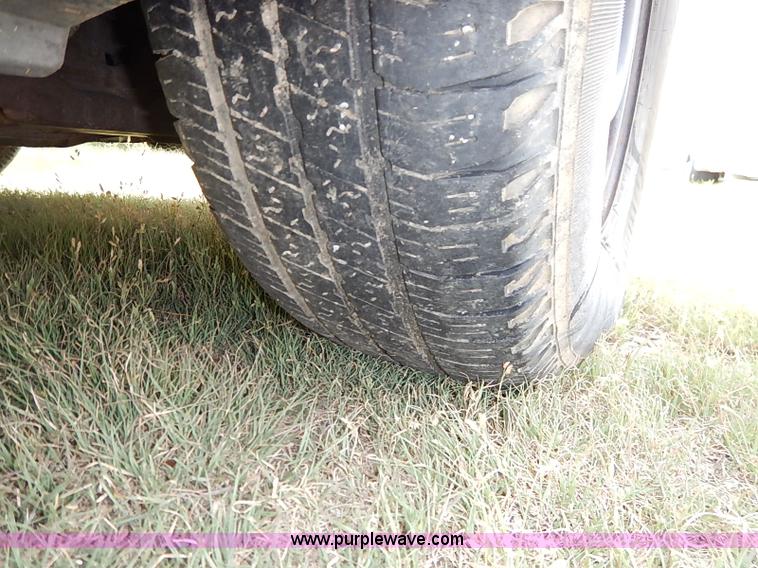 image for item J3011 1997 Ford Taurus GL