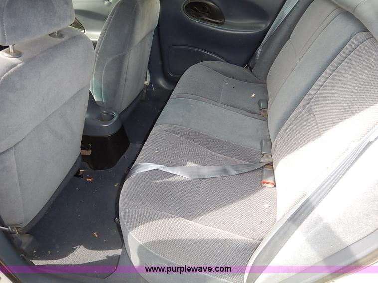 image for item J3013 1999 Ford Taurus SE