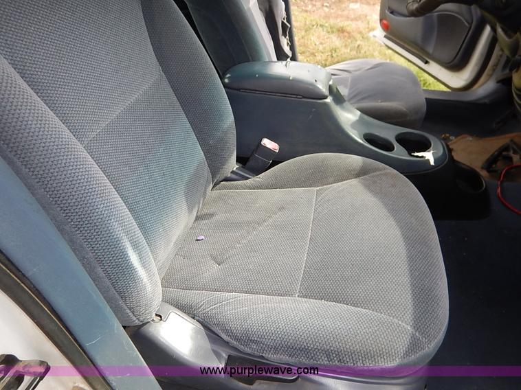 image for item J3013 1999 Ford Taurus SE