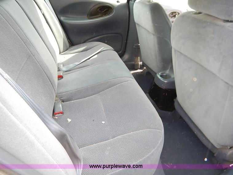 image for item J3013 1999 Ford Taurus SE