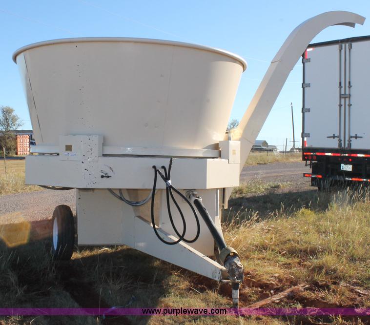 image for item AO9649 Sundance 901 bale processor