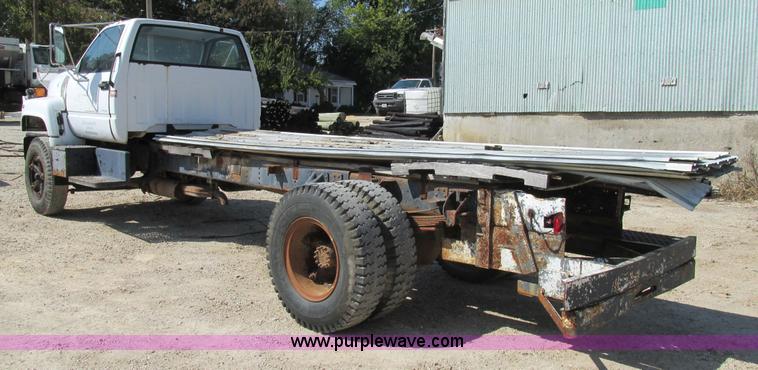 image for item AW9885 1991 Chevrolet Kodiak truck cab and chassis