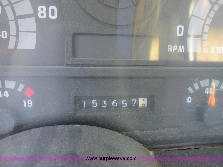 image for item AW9885 1991 Chevrolet Kodiak truck cab and chassis