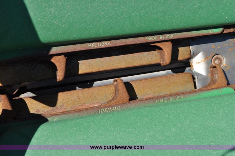 image for item F2073 2011 John Deere 612C corn head