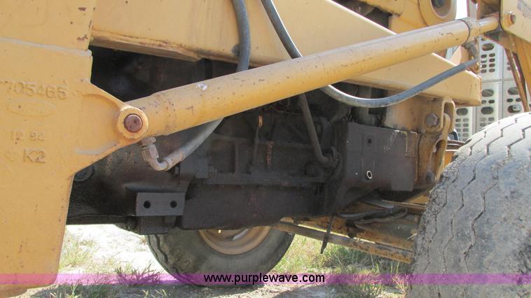 image for item G9088 Ford 340B tractor