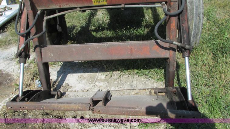 image for item G9089 John Deere 4020 tractor