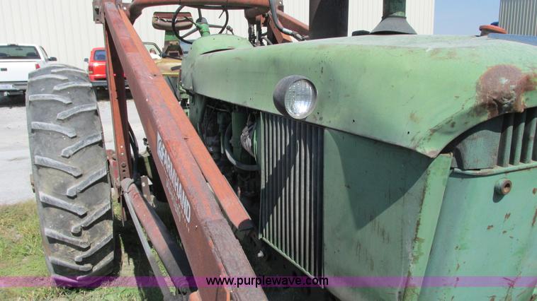 image for item G9089 John Deere 4020 tractor