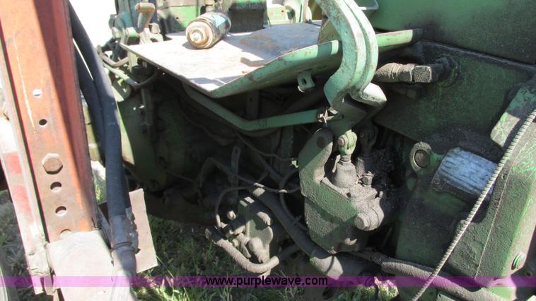 image for item G9089 John Deere 4020 tractor