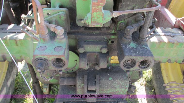 image for item G9089 John Deere 4020 tractor