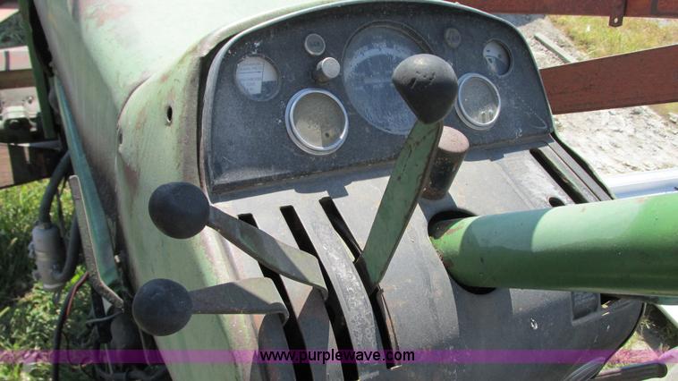 image for item G9089 John Deere 4020 tractor