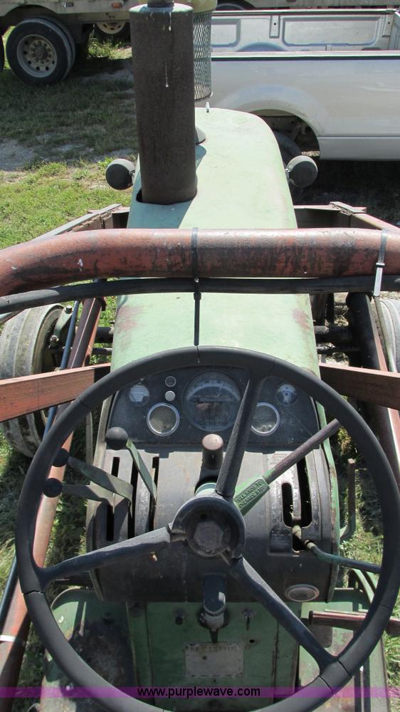 image for item G9089 John Deere 4020 tractor