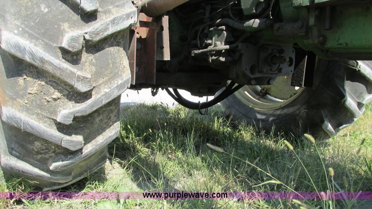 image for item G9089 John Deere 4020 tractor