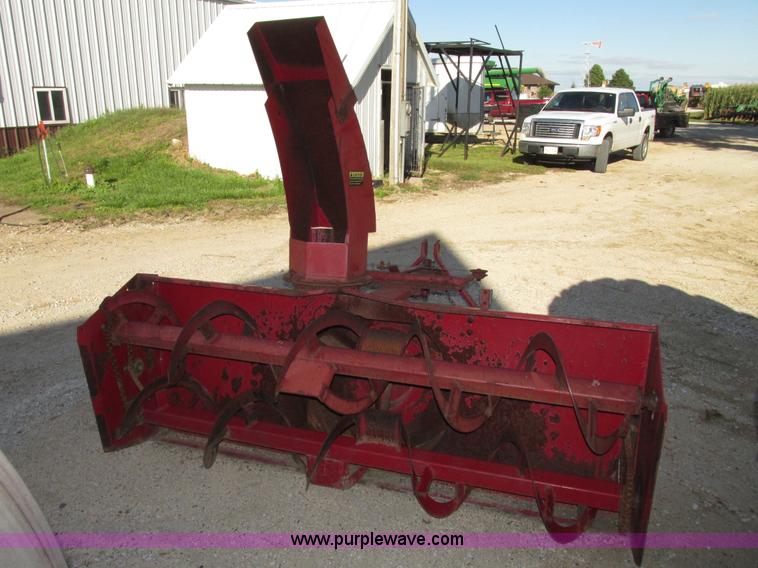 image for item G9952 International 80 snow blower
