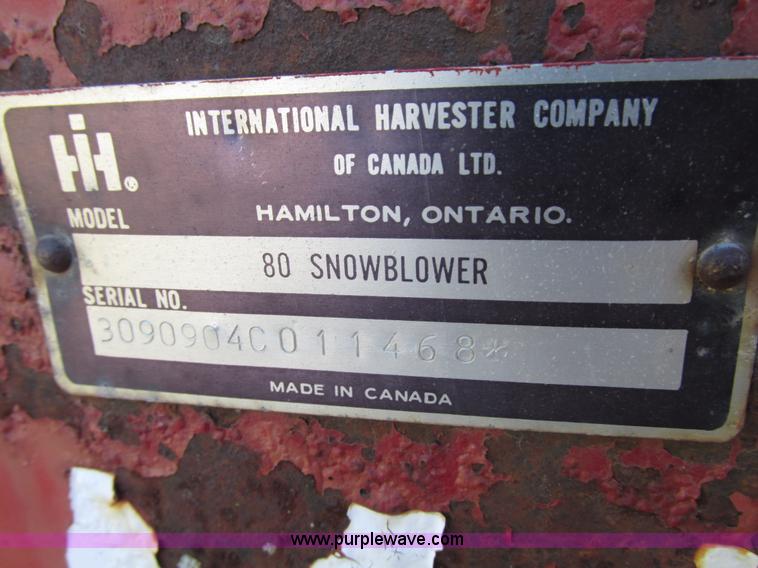 image for item G9952 International 80 snow blower
